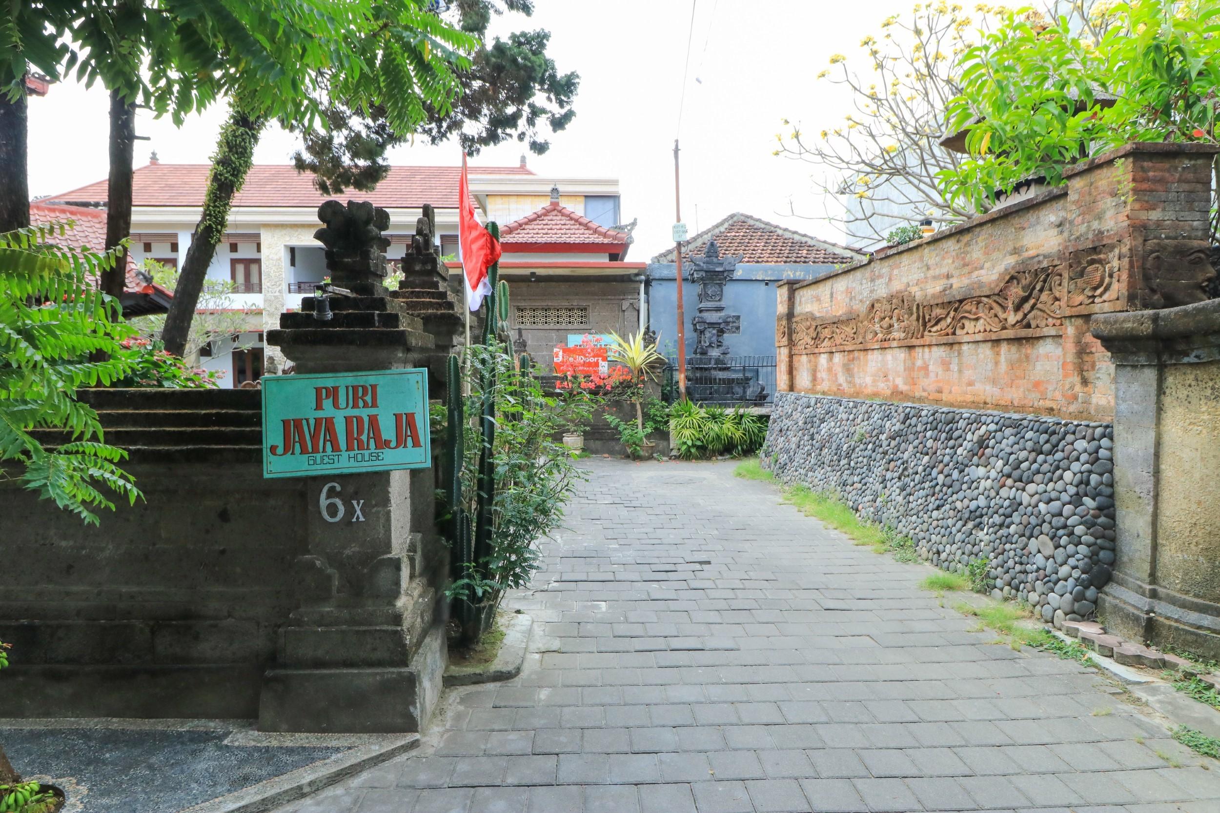 Puri Jayaraja Pensión Kuta Lombok Exterior foto