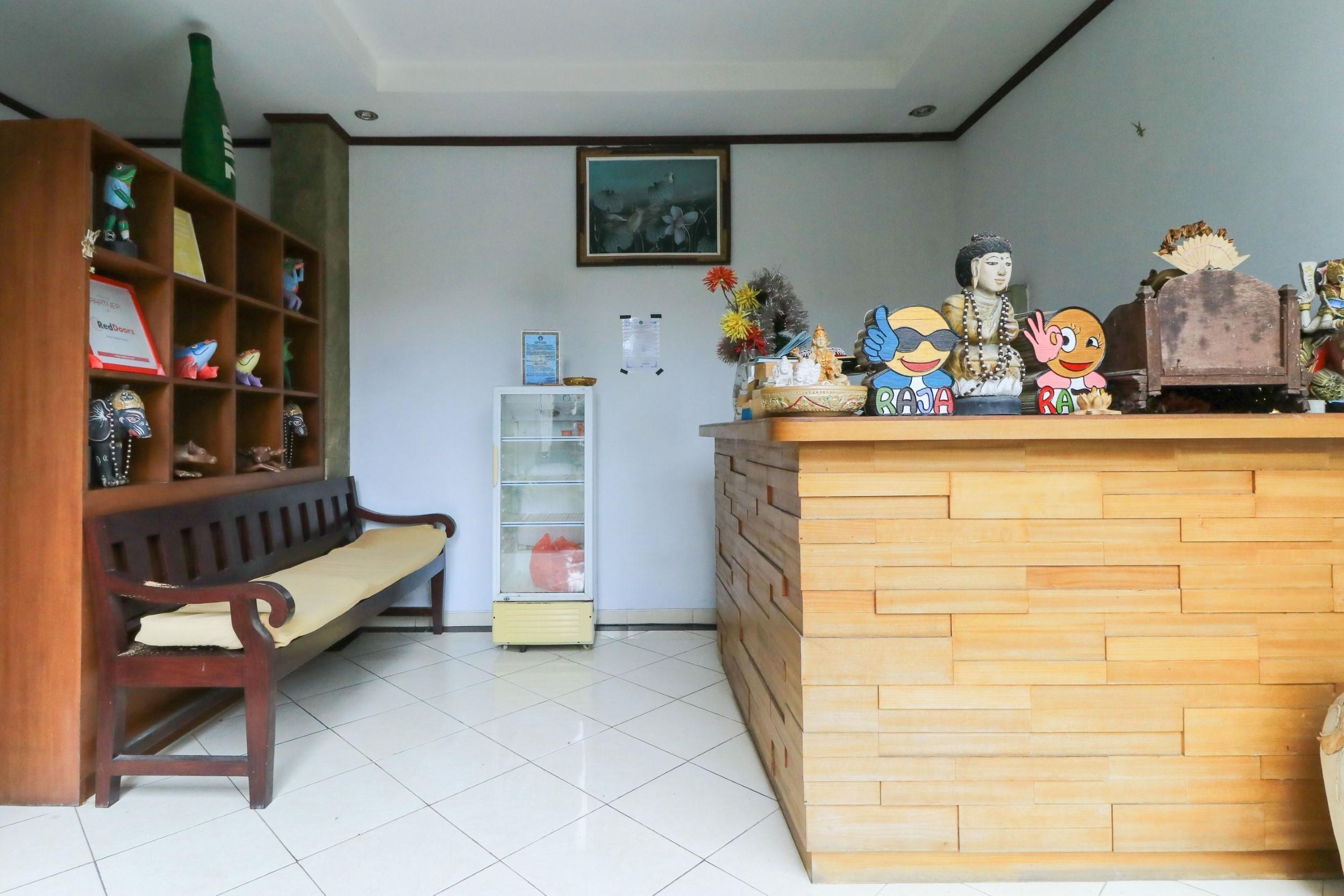 Puri Jayaraja Pensión Kuta Lombok Exterior foto